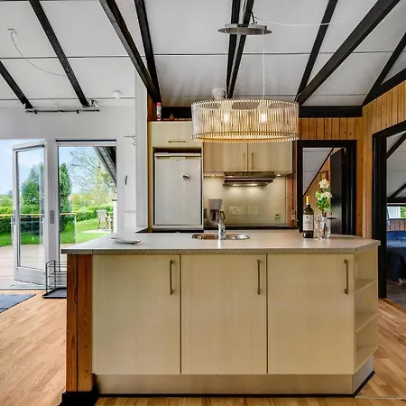 3 Bedroom Beautiful In Sydals